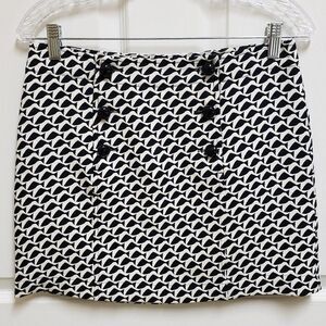 Vineyard Vines Skirt Sz 2 Black White Geometric Fish Button Mini Preppy Nautical